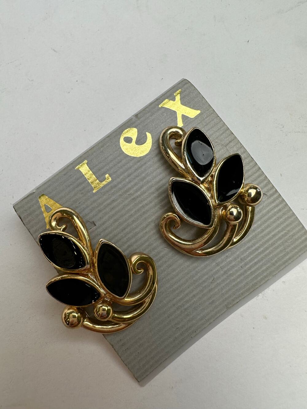 Vintage Alex Goldtone + Black Enamel Earrings 90s 1" Retro Glam NWT